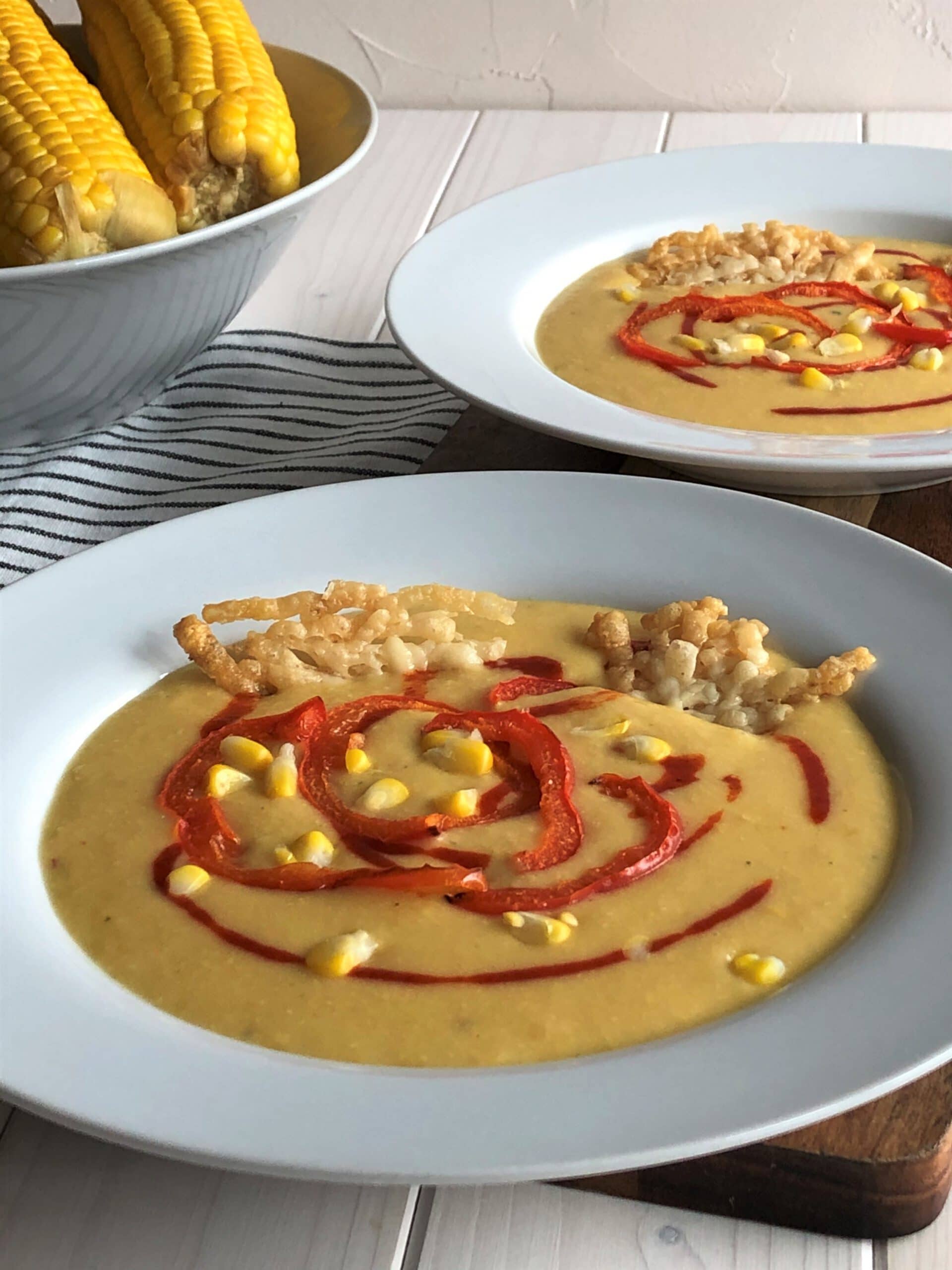 Maissuppe mit gegrillter Paprika und Parmesan Plätzchen - Sparflämmchen