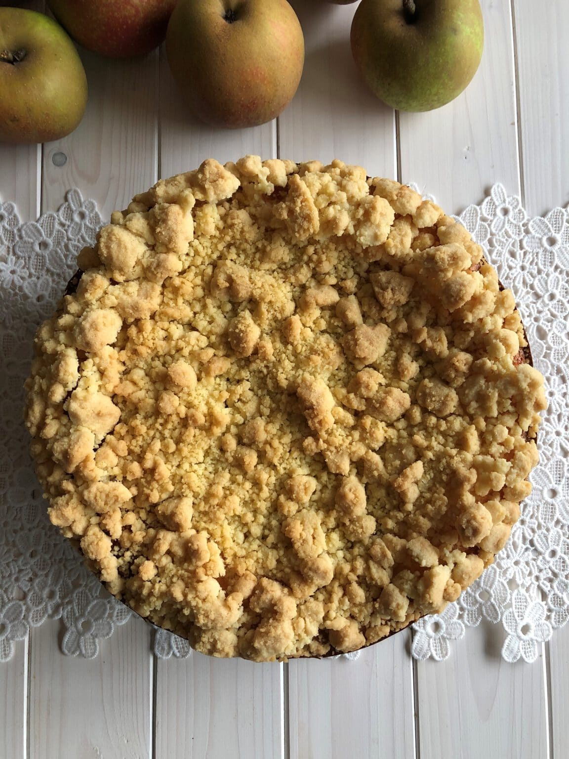 Apfelkuchen mit Frischkäse und knusprigen Streuseln - Sparflämmchen