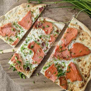 Flammkuchen mit Räucherlachs