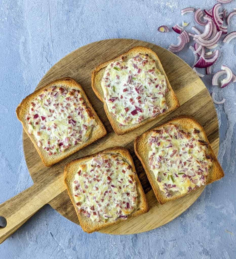 Flammkuchen Toast aus dem Ofen