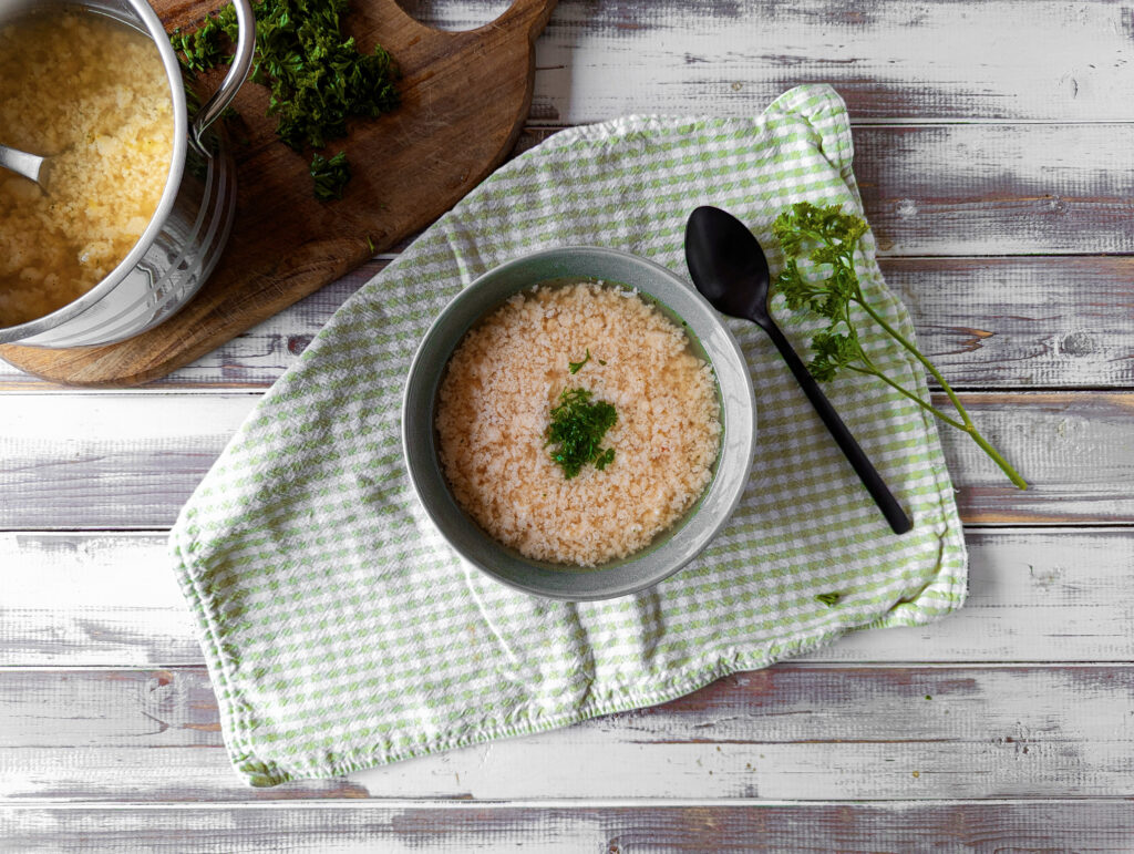 Günstige Eierflockensuppe