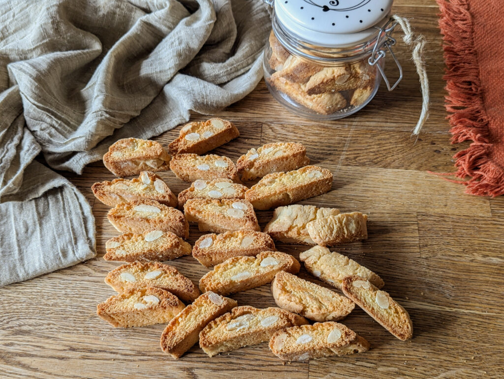 Cantuccini auf dem Tisch