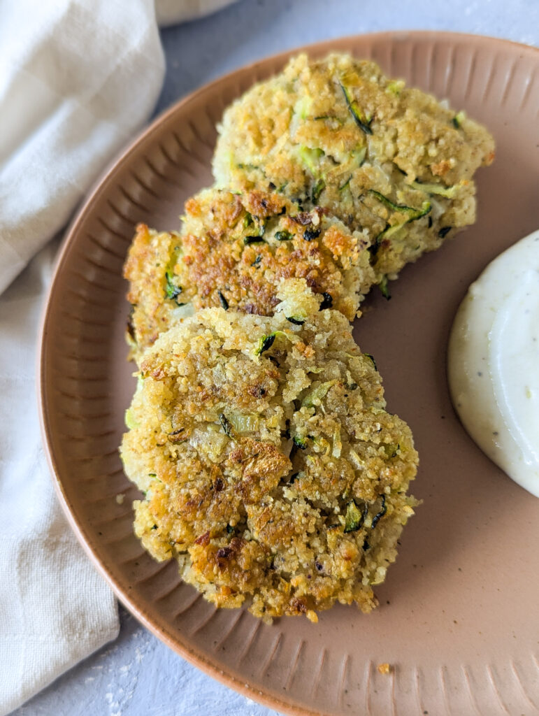 preiswerte Couscous-Zucchini Bratlinge