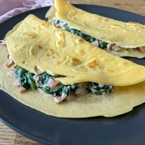 Pfannkuchen mit Spinat-Schinken-Füllung