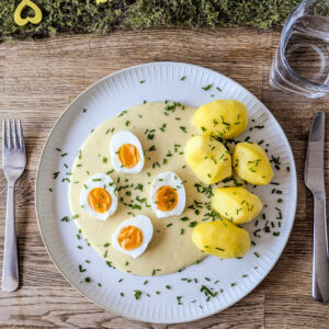 Nur 1 Euro pro Portion: Senfeier nach Omas Rezept